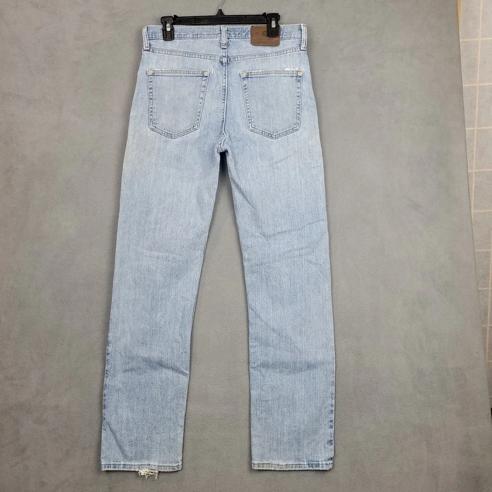 Wrangler Authentic Jeans Mens 32x32 Blue Denim Mid Rise Medium‎ Wash Distressed